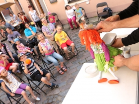 LEĻĻU IZRĀDES PORCELĀNIJĀ